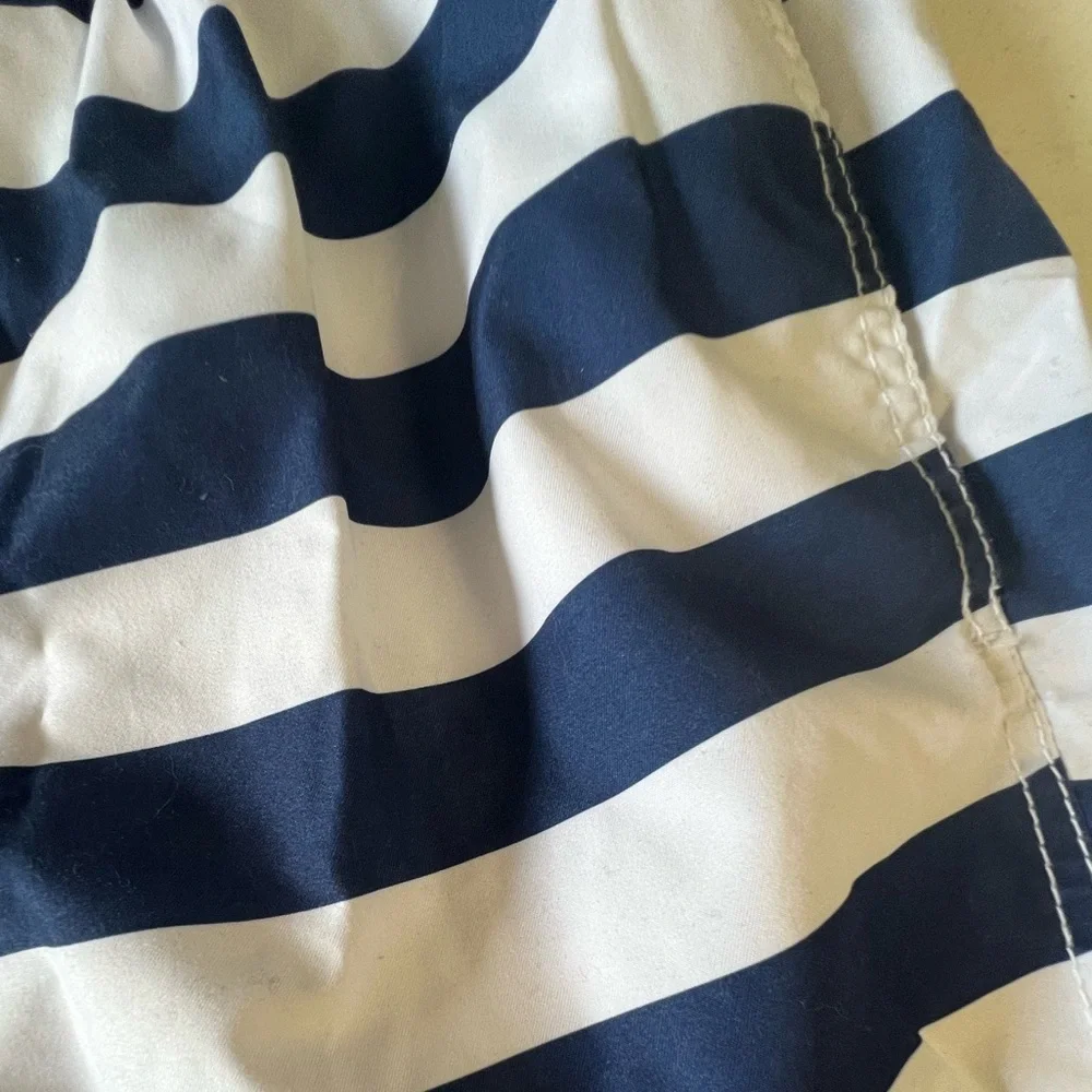 KANU MEN’S SWIM TRUNKS. NAVY/WHITE STRIPE w/MESH LINING QUICK DRY SIZE SMALL